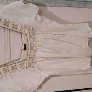 😎Super cute embroidered top by JCrew, sz XS